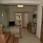纳塔利娅灯塔公寓 公寓 *