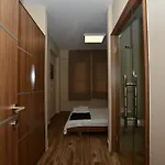 纳塔利娅灯塔公寓