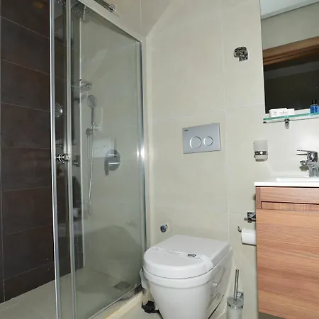 Lighthouse Natalia Aparts *