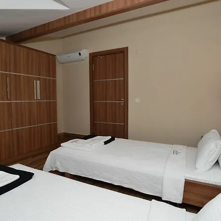 Lighthouse Natalia Aparts * 费特希耶