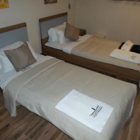 Lighthouse Natalia Aparts * 费特希耶