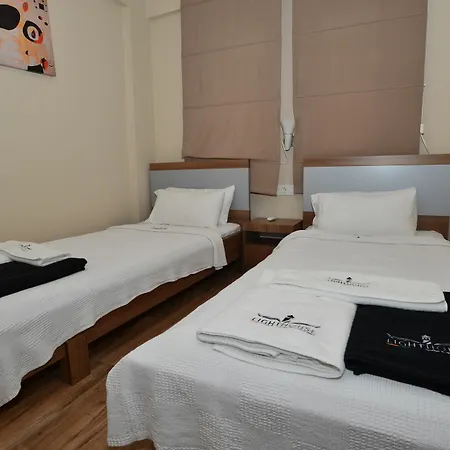 Lighthouse Natalia Aparts Apartamento *