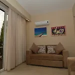 Lighthouse Natalia Aparts Апартаменты